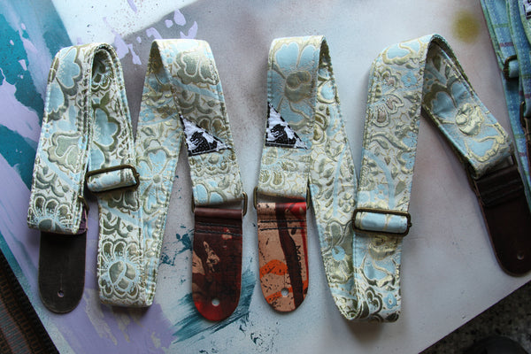 "Stay Gold” Guitar Strap