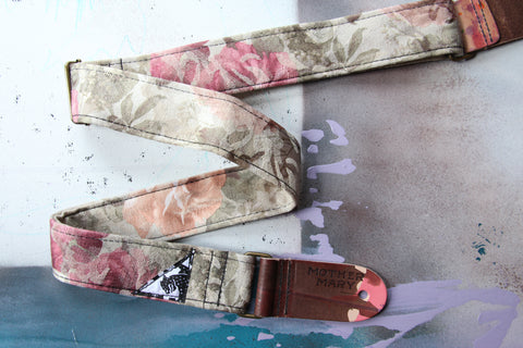 "Dusty Dress” Guitar Strap
