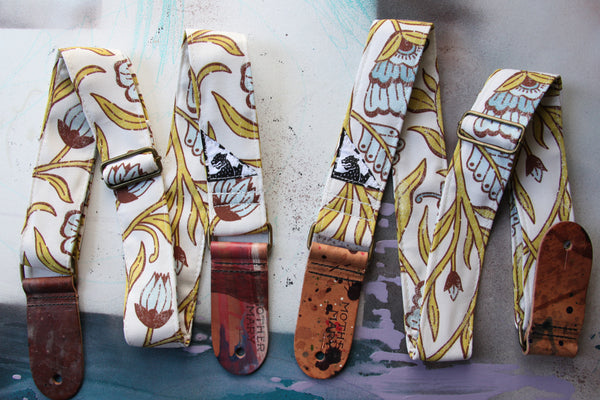 "Daisy Chain” Guitar Strap