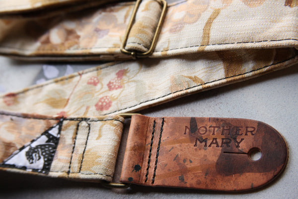 "Beige Bouquet” Guitar Strap