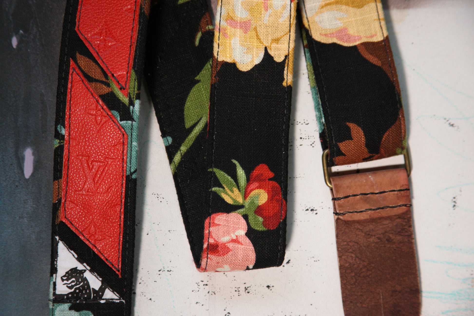 "Louis in bloom” Guitar Strap